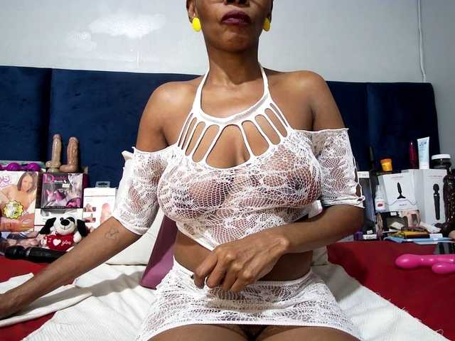Ntombie's BongaCams show and profile