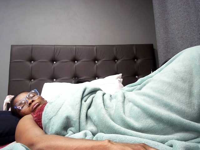 Ntombie-one4u live cam preview
