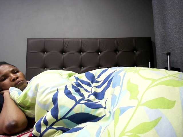 Ntombie-one4u live cam preview