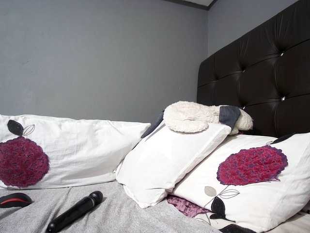 Ntombie live cam on BongaCams
