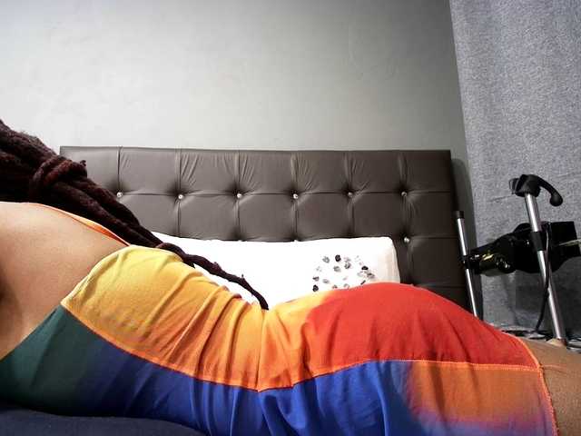 Ntombie-one4u live cam preview
