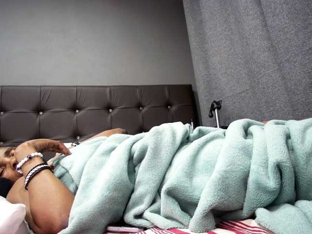 Ntombie-one4u live cam preview