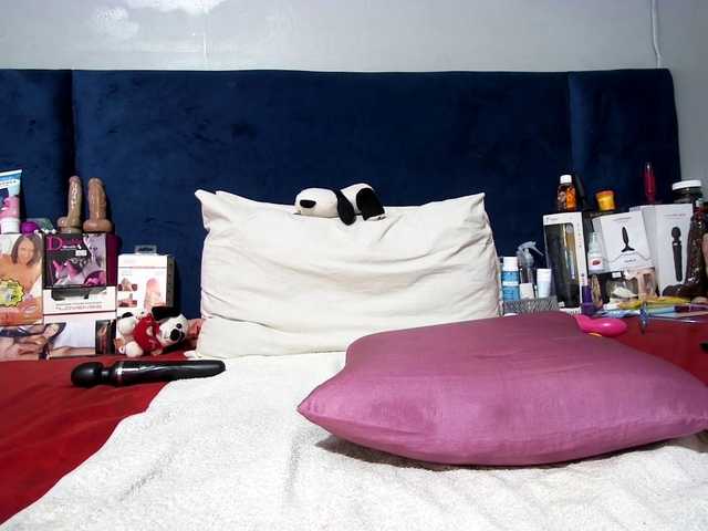 Ntombie's BongaCams show and profile