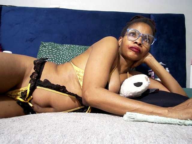 Ntombie live webcam show
