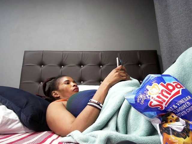 Ntombie-one4u live cam preview