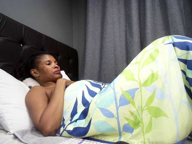 Ntombie live cam on BongaCams