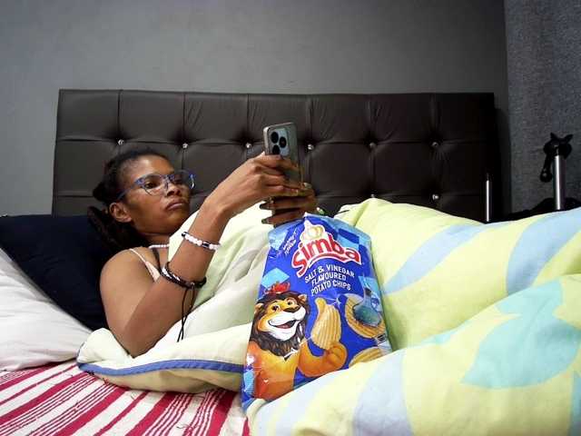 Ntombie-one4u live cam preview