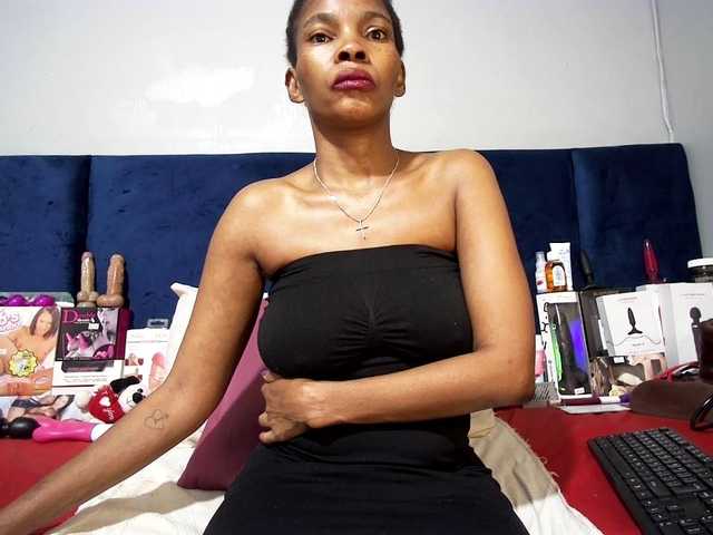 Ntombie's BongaCams show and profile