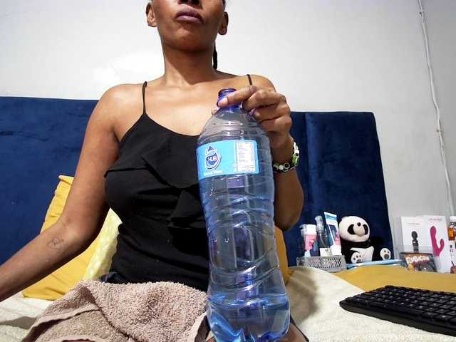 Ntombie live cam on BongaCams