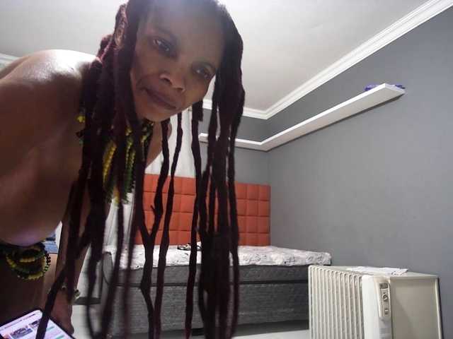 Ntombie live cam on BongaCams