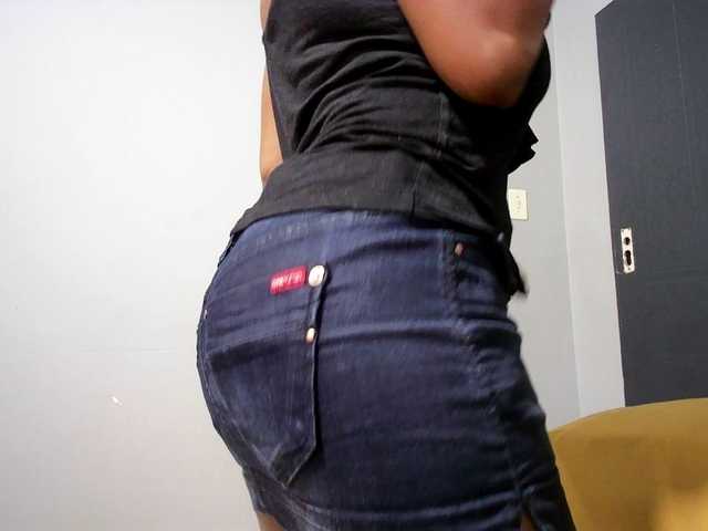 Ntombie live cam on BongaCams