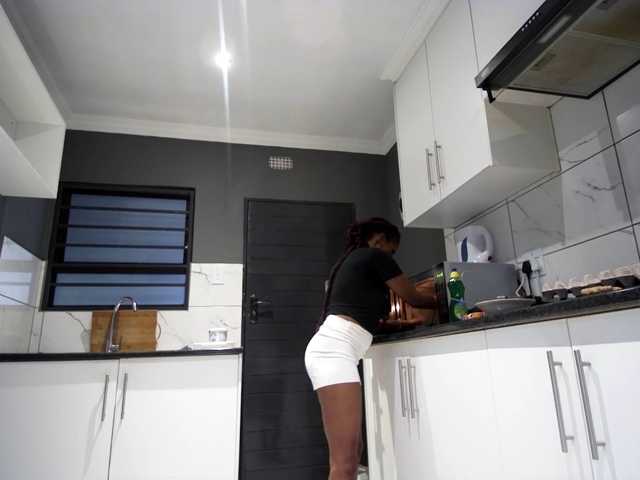 Ntombie live cam on BongaCams