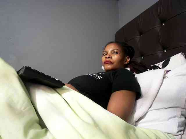 Ntombie-one4u webcam