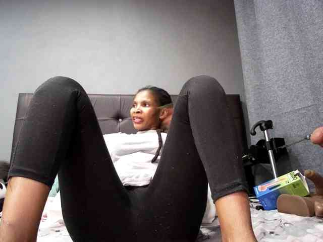 Ntombie-one4u webcam