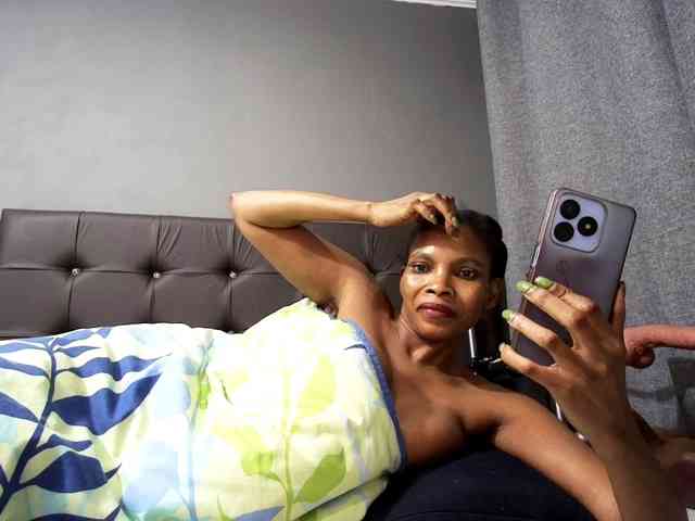 Ntombie-one4u webcam