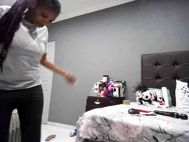 Ntombie-one4u webcam