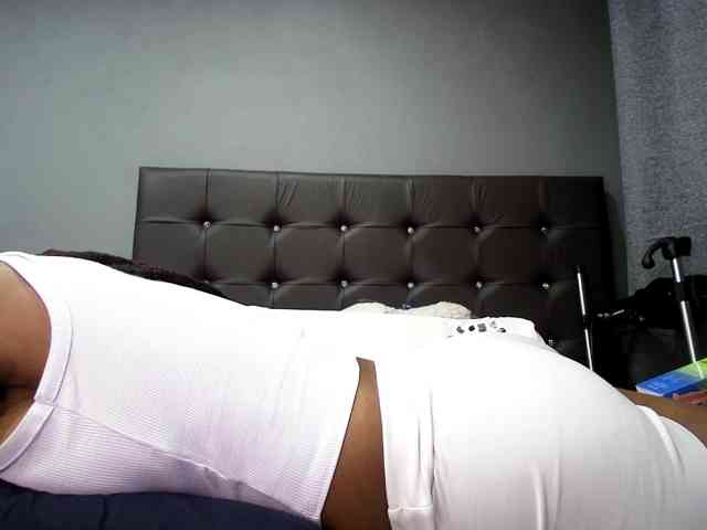 Ntombie-one4u webcam