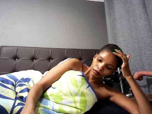 Ntombie-one4u webcam