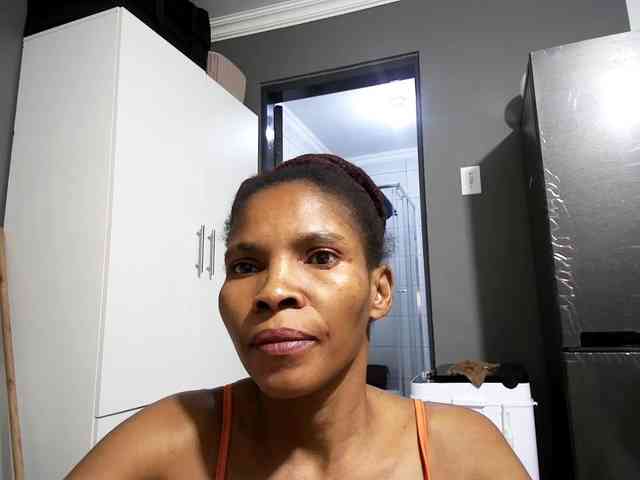 Ntombie-one4u webcam