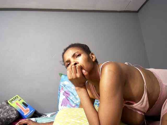 Ntombie-one4u webcam