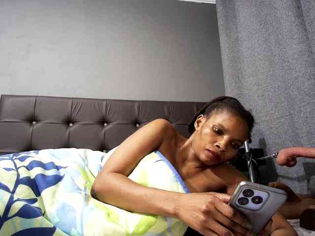 Ntombie-one4u webcam