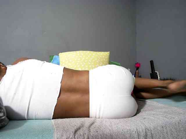 Ntombie-one4u webcam