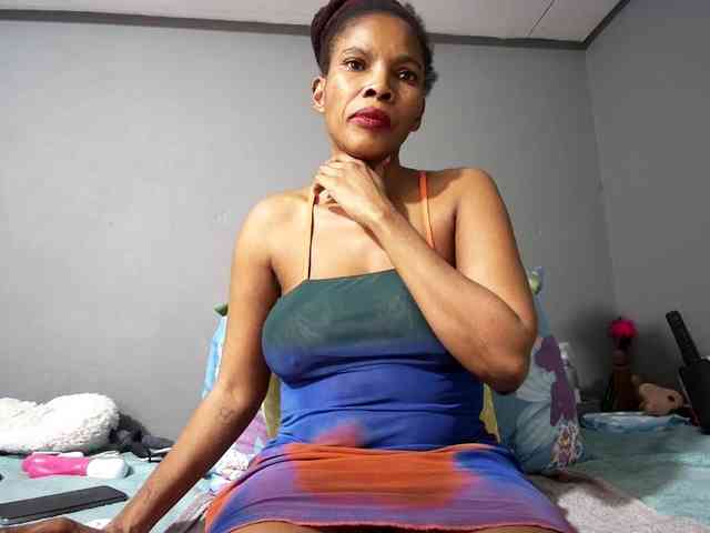 Ntombie-one4u webcam