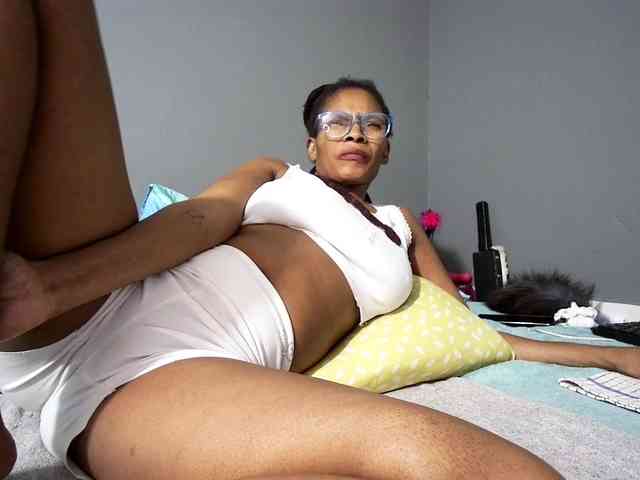 Ntombie-one4u webcam