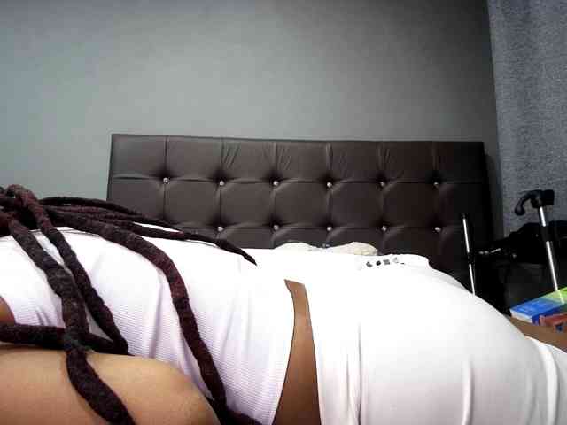 Ntombie-one4u webcam