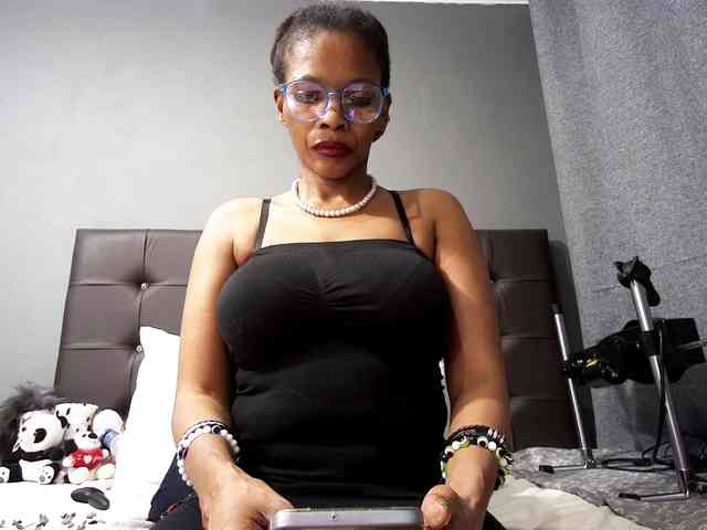 Ntombie-one4u webcam