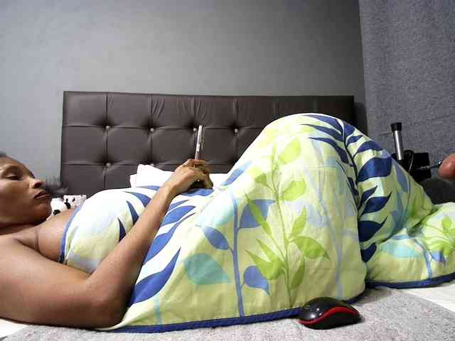 Ntombie-one4u webcam