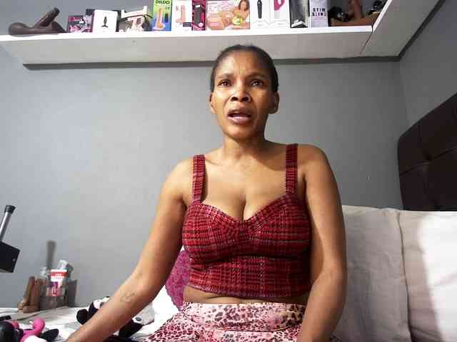 Ntombie-one4u webcam