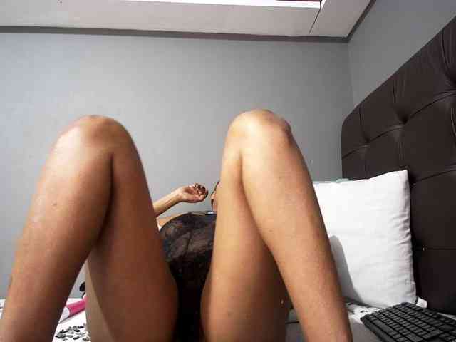 Ntombie-one4u webcam