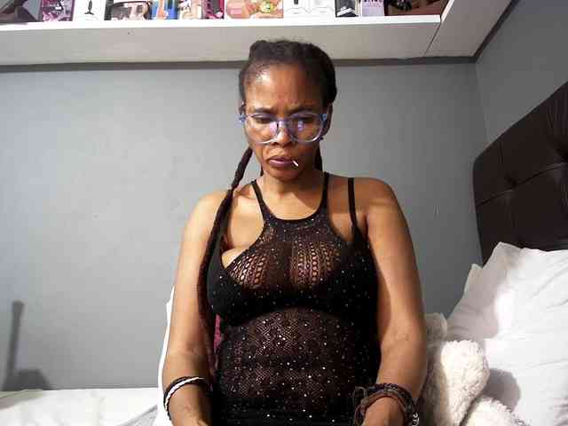 Ntombie-one4u webcam