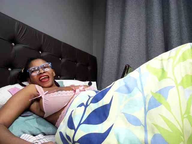 Ntombie-one4u webcam