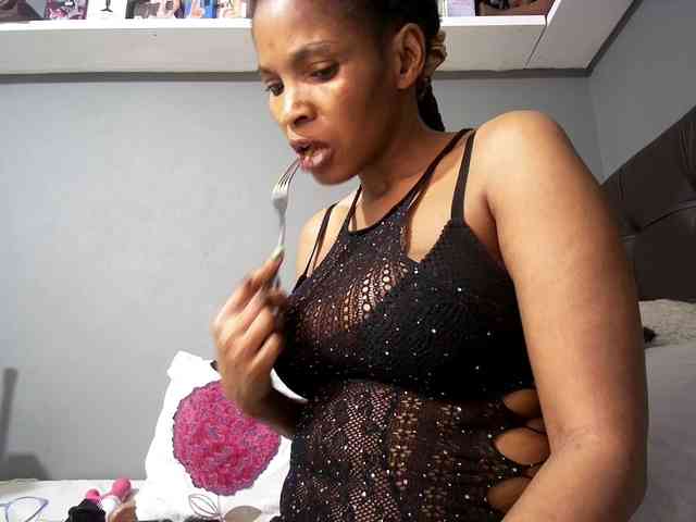 Ntombie-one4u webcam
