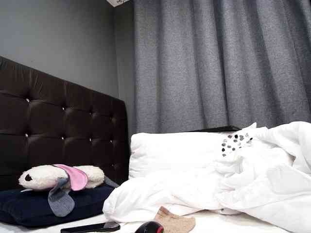 Ntombie-De-NaughtyLover webcam