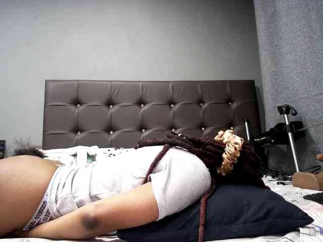 Ntombie-one4u webcam