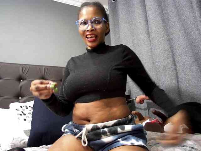 Ntombie-one4u webcam