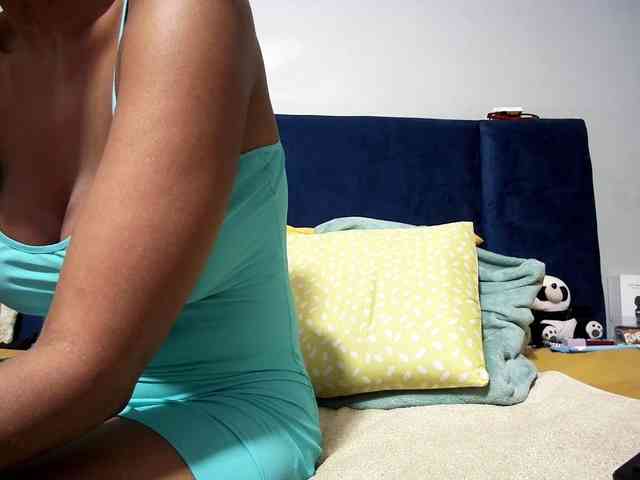 Ntombie Live Webcam on BongaCams