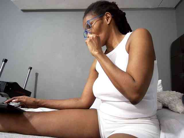 Ntombie-one4u webcam