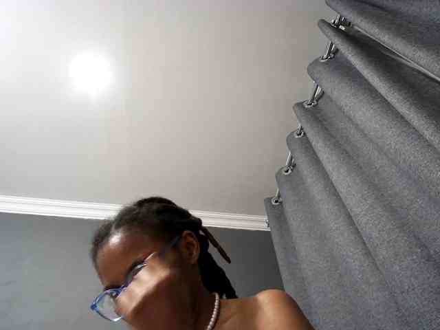 Ntombie-one4u webcam