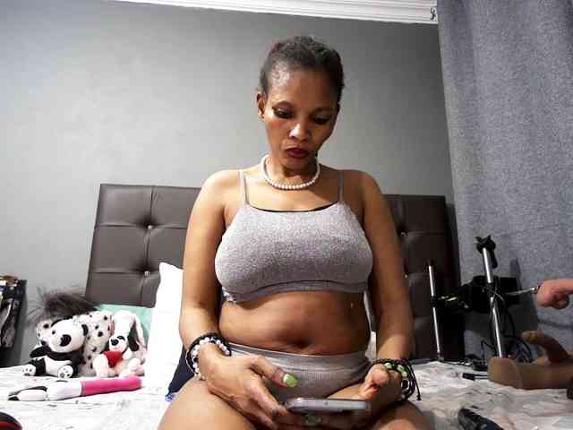Ntombie-one4u webcam