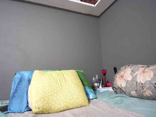 Ntombie-one4u webcam