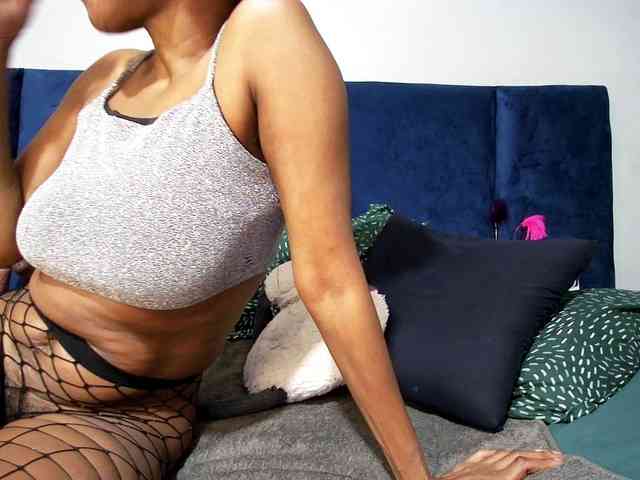 Model: Ntombie