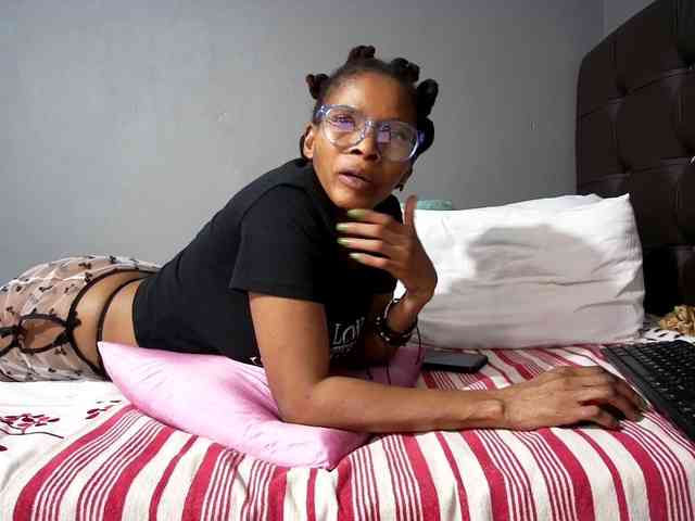 Ntombie - Girl 