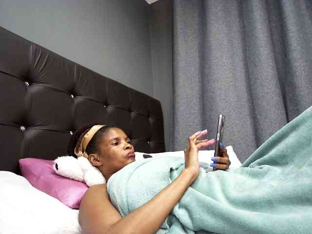 Ntombie-one4u webcam