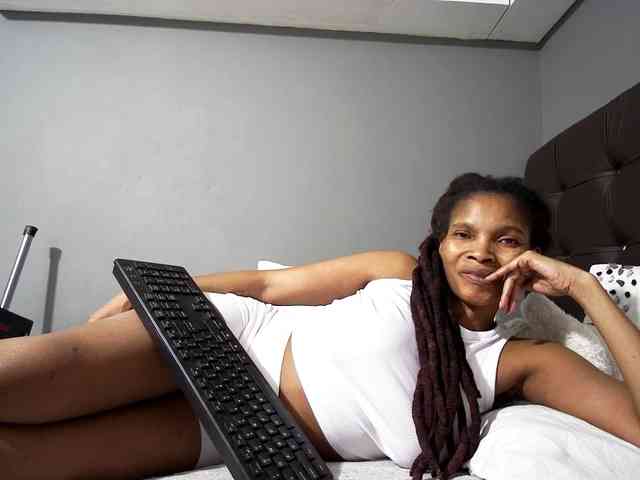 Ntombie-one4u webcam