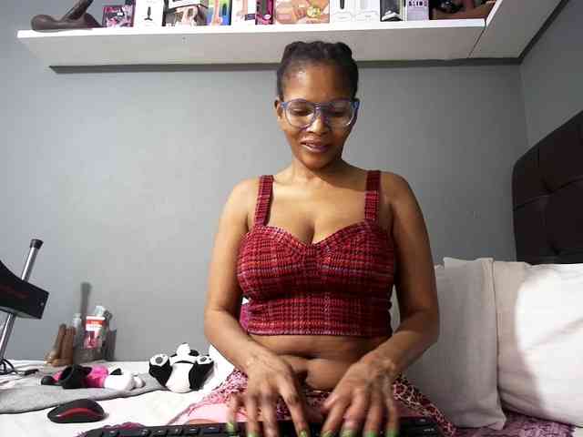 Ntombie-one4u webcam