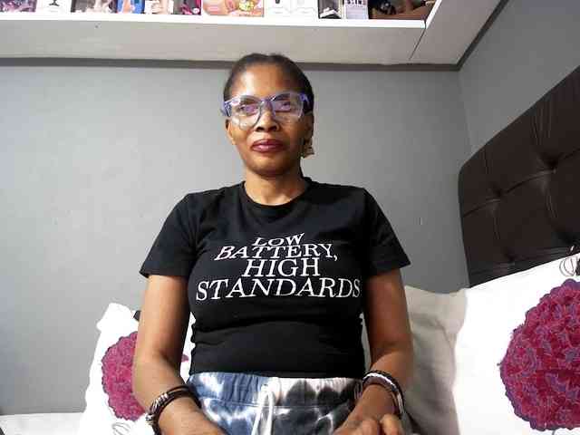 Ntombie-one4u webcam